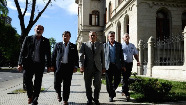Los presidentes de las cuatro entidades, antes de ingresar al Ministerio de Agricultura, la semana pasada