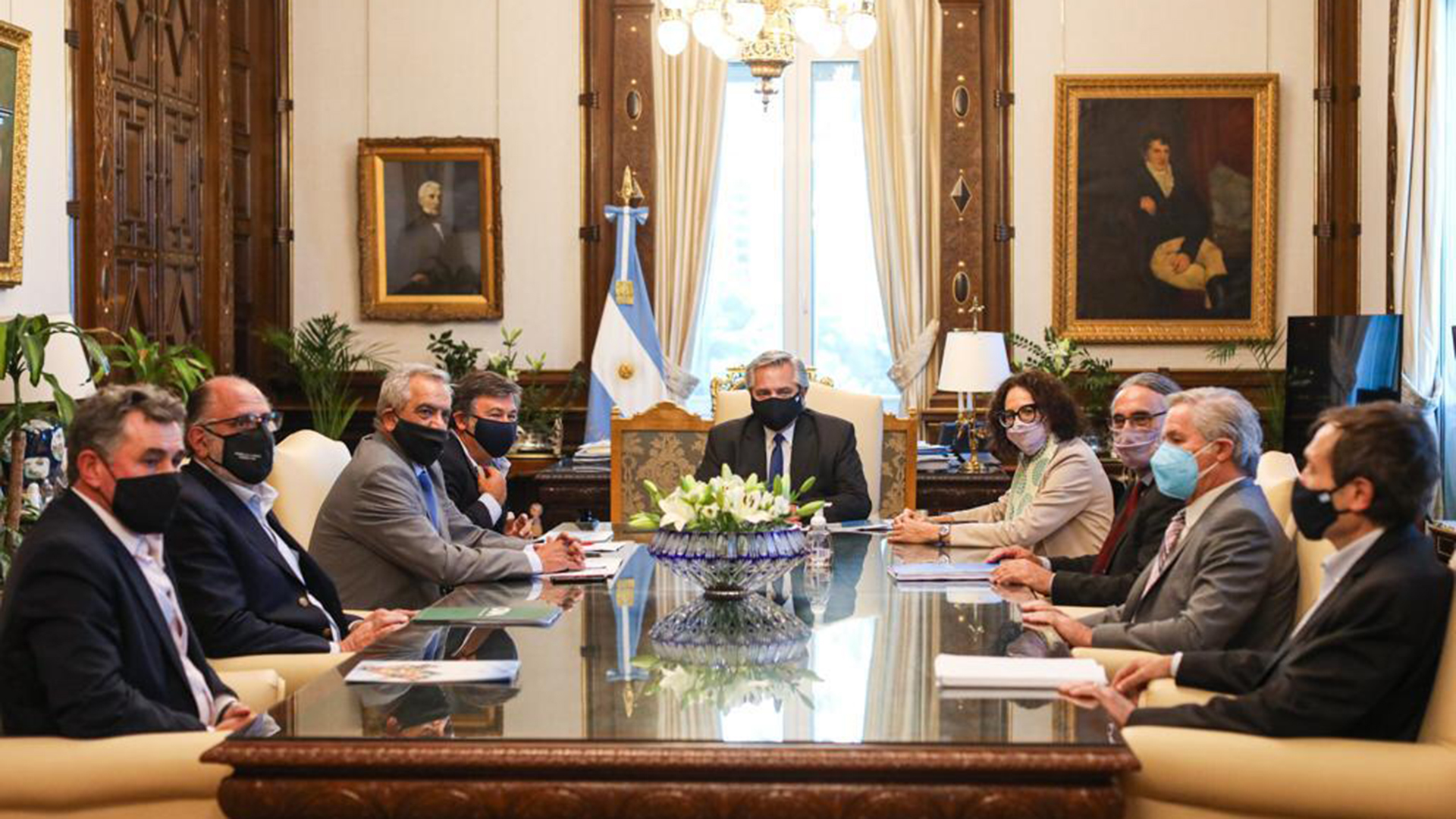 Foto: presidencia de la Nación, reunión del presidente Fernandez con la Comiisón de Enlace, en febrero de 2021