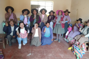 PR-157-M-URUGUAY_Agricultoras-papa-Huancarani-Perú (4)